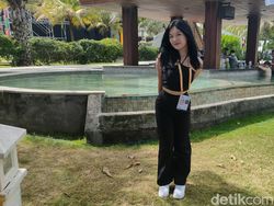 Sheren & Paphricia, Tiktoker Jelita Sambangi Indonesia Esports Summit