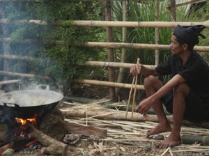 Mengenal Suku Kajang dengan Kearifan Lokalnya