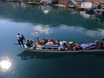 Perahu Satu-satunya Transportasi di Pulau Bacan