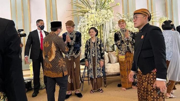 Ustaz Adi Hidayat hadiri tasyakuran pernikahan Kaesang-Erina di Solo (Instagram Adi Hidayat)