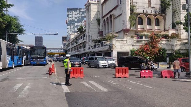 Ada demo, lalin ke arah Istana ditutup Senin (6/12/2022) pagi ini