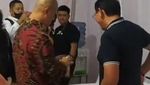 Potret Pertemuan Perdana Ahmad Dhani dan Ahok, Penuh Tawa hingga Tukar Nomor HP