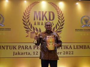 Andre Rosiade Terima MKD Awards, Dinilai Tingkatkan Marwah DPR