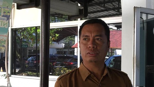 Asisten III Bidang Administrasi dan Umum Setda Provinsi NTB Wirawan Ahmad, Senin (12/12/2022). Foto: Ahmad Viqi/detikBali.