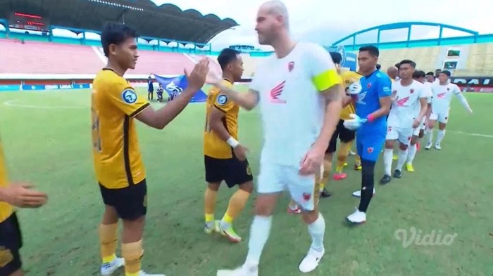 Bhayangkara FC Vs PSM Makassar pada laga pekan ke-14 Liga 1 2022/2023.
