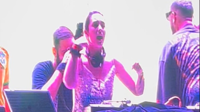 Chelsea Islan nge-DJ di DWP