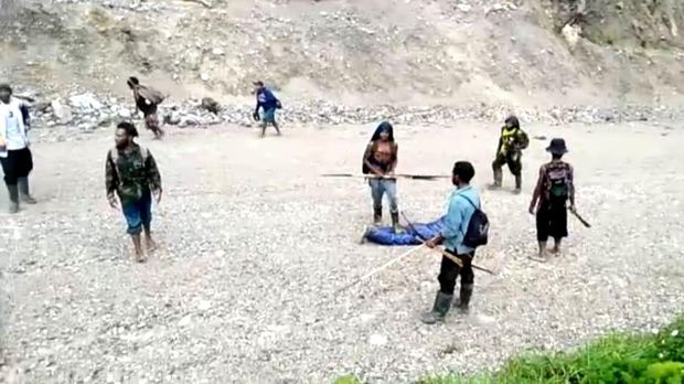 Detik-detik KKB menyerang tukang ojek di Pegunungan Bintang.