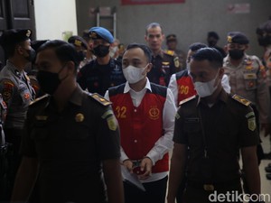 Sosok Kontak Bernama Tuhan Yesus di WAG Duren Tiga Terungkap