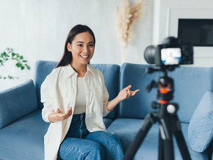 Pelajari Cara Menjadi YouTuber Sukses dari Buku-buku Berikut!