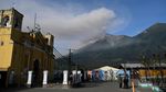 Gunung Api Fuego di Guatemala Erupsi, Jalan hingga Bandara Ditutup