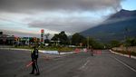 Gunung Api Fuego di Guatemala Erupsi, Jalan hingga Bandara Ditutup