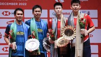 Mohammad Ahsan dan Hendra Setiawan hanya puas sebagai runner up setelah kalah dengan skor 17-21, 21-19, dan 12-21.