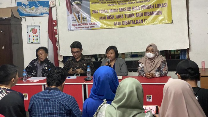Komnas HAM temui wali murid SDN Pocin 1, Kota Depok.