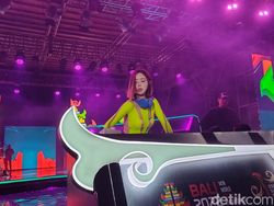 Pecah! DJ Soda Panaskan Penutupan Indonesia Esports Summit 2022