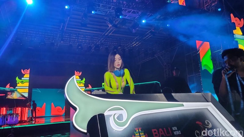 Indonesia Espots Summit 2022 dan IESF 14th World Esports Championships 2022 telah usai. Penutupannya dimeriahkan oleh DJ Soda.