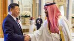 Momen Presiden China Xi Jinping Diapit Para Pemimpin Arab