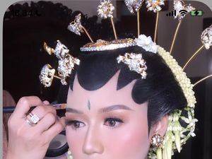 Momen Kaesang Bikin Salfok saat Erina Gudono Dirias Bennu Sorumba untuk Kirab