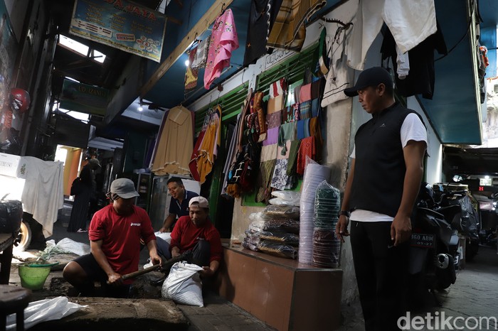 pasar bong surabaya