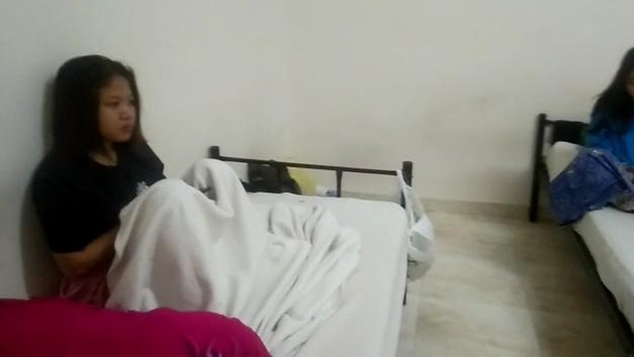 Potongan video viral TKW diduga disekap di Arab Saudi.