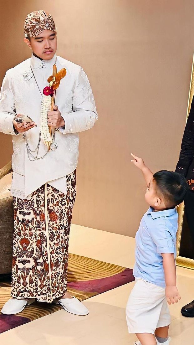 Potret Kocak Nahyan di Pernikahan Kaesang dan Erina