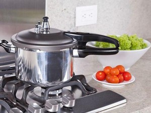 Awas Meledak! Ini Cara Masak Lebih Aman & Nyaman Pakai Pressure Cooker