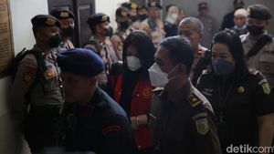 Putri Candrawathi Tiba di PN Jaksel, Siap Jadi Saksi