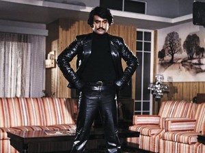 Bukan Shah Rukh Khan, Ini Kaisar Film India