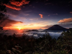8 Tips Berburu Foto Sunset Keren, Pakai Kamera Berapa Pixel?