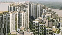 Forest City akan menjadi kompleks real estat berskala besar dan mewah, dengan perumahan terpadu dan kota pribadi yang terletak di lereng Gelang Patah Johor Bahru, Johor, Malaysia.
