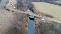 Sebuah pipa minyak mengalami kebocoran di wilayah Kansas, Amerika Serikat. REUTERS/Drone Base.