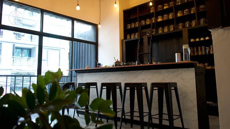 Tanpa Hingar Bingar, 7 Bar di Dunia Ini Khusus Untuk Introvert