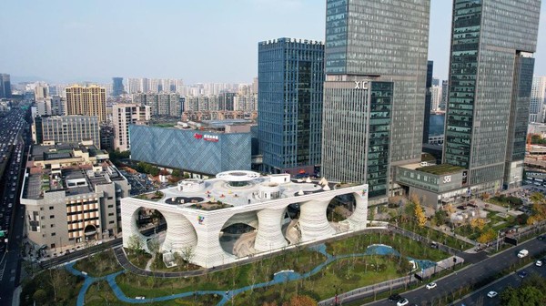 Canggihnya Tempat Parkir di China