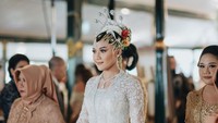 Kata Erina Gudono soal Iriana Jokowi yang Asyik Foto dengan Bestie