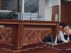 Saat Ferdy Sambo Memalingkan Pandangan dari Eliezer di Sidang