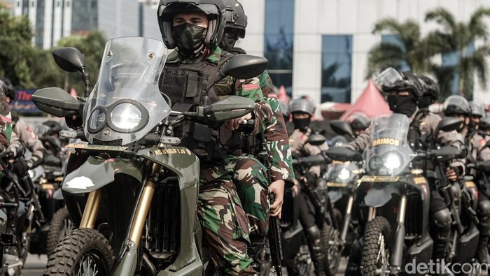 Hari Akademi TNI diperingati setiap tanggal 16 Desember. Hari Akademi TNI 2022 memasuki peringatan ke-57 sejak pertama kali ditetapkan pada 16 Desember 1965.