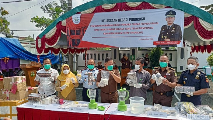 Kejari Ponorogo blender narkoba