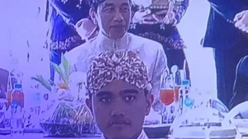 Nggak ada pap-papan, isi galeri gue meme Kaesang semua, bang, tulis @minyaknyonyong. Foto: Twitter  