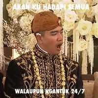 Kaesang Pangarep baru menikah dengan Erina Gudono dan disambut netizen dengan timbunan meme. Ini dia meme nikahan Kaesang dari warganet.