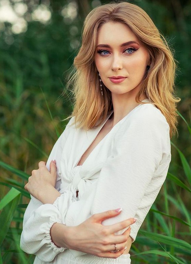 Begini penampilan Jasmin dengan rambut pendek. Kamu lebih suka yang mana? (Foto: Instagram/@jasminselberg)