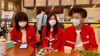 Ini kali pertama ketiga anak ini bertarung di Tournament of Champions WSC.Mereka adalah Chloe Herliv Chen, Gerald Ray Anggono, Gwyneth Abigail Tanuwidjaja pemenang lomba debate, writing dan challenge dimana ketiganya merupakan pelajar kelas IX sekolah IPEKA, dan baru aja mendapatkan medali emas dan perak dan troppy di The Worlds Scholars Cup di Yale University, AS.