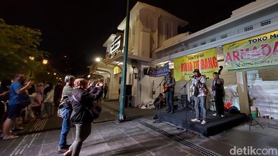 Potret Para Penghibur Jalan Malioboro