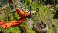 Sementara itu, Gubernur Koster menegaskan akan menjamin kenyamanan dan kerahasiaan data turis yang menginap di akomodasi wisata di Bali. Koster pun meminta agar para turis tidak perlu khawatir dengan berlakunya KUHP.  