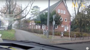 7 Potret Rumah Bunda Corla di Jerman, Penampakan Jendela Viral Curi Atensi