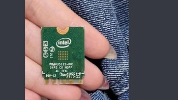 Apa yang dilakukan jika menemukan alat ini di laptop saat iseng membongkarnya? Foto: Boredpanda