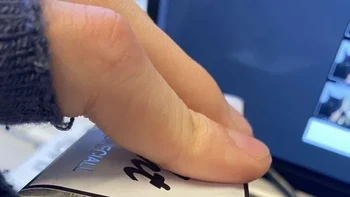 Kenapa sulit sekali membedakan port.... Foto: Boredpanda