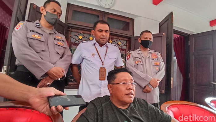 Wali Kota Blitar Santoso