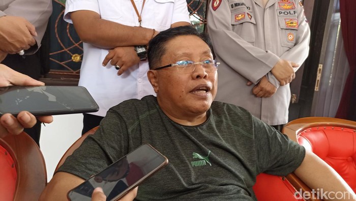 Wali Kota Blitar Santoso