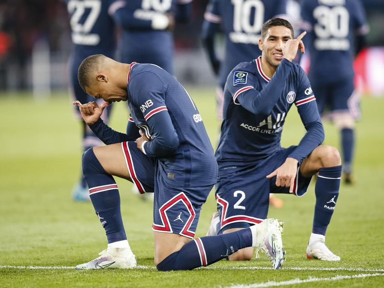 Achraf Hakimi Pesepakbola Paling Beruntung di Dunia, Setuju?