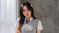Angie Tania malah mengatakan kerap di-ghosting cowok hingga sudah dua tahun ini masih jomlo. (Foto: dok Instagram)