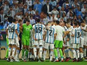 Emi Martinez: Semua Orang Ingin Argentina Kalah!